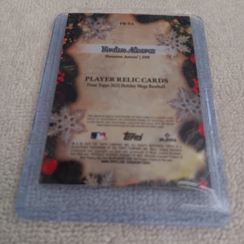 Topps Holiday Player Relic Card with Festive Design - Picture 3 of 4